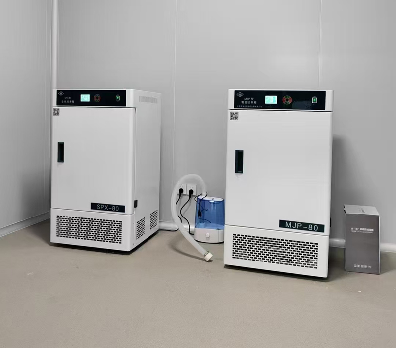 Customer orders biochemical incubator
