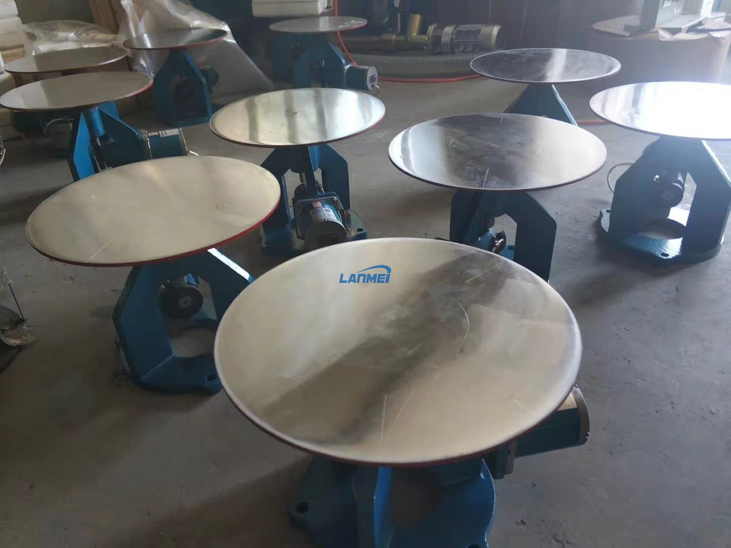 Motorized flow table for cement mortar