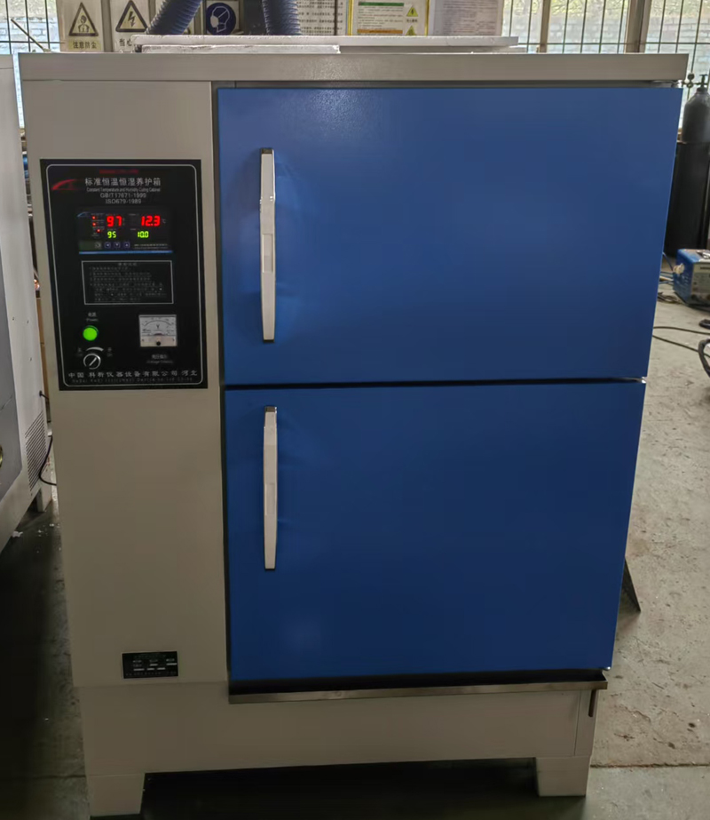 Customer order 6 sets concrete constant temperature and humidity curing box