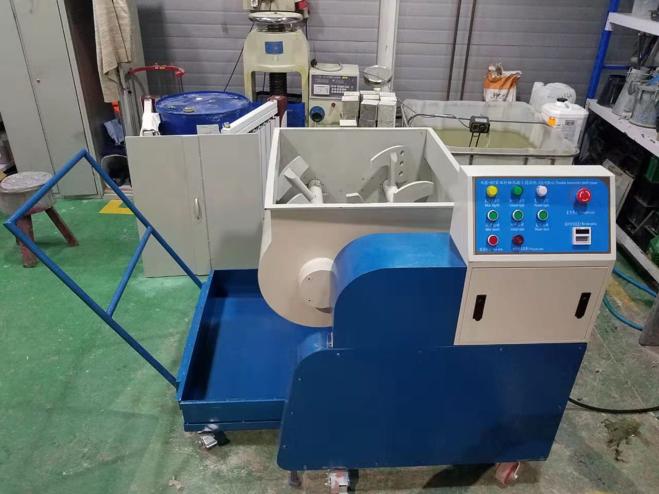 نبات الدُفعات الخرسانة المصغرة