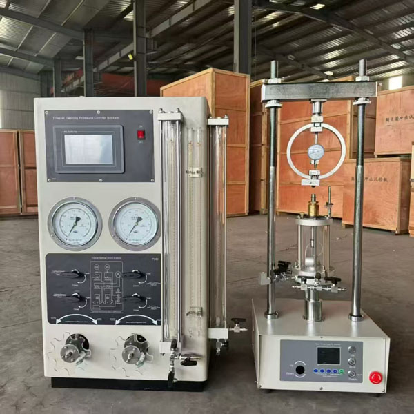 Ελεγχόμενη με στέλεχος τριαξονική συσκευή