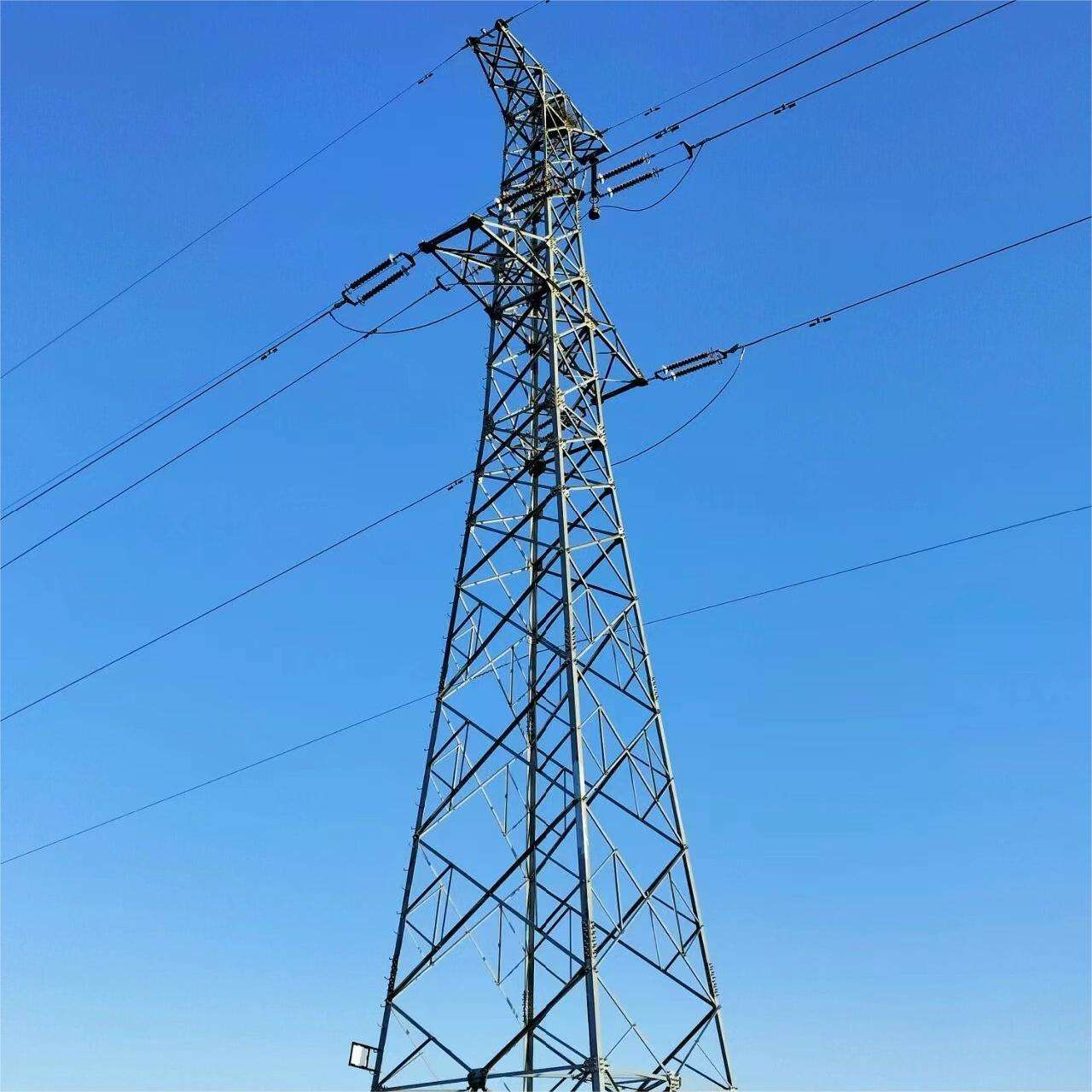 See More के बारे में बिजली संचरण टॉवर