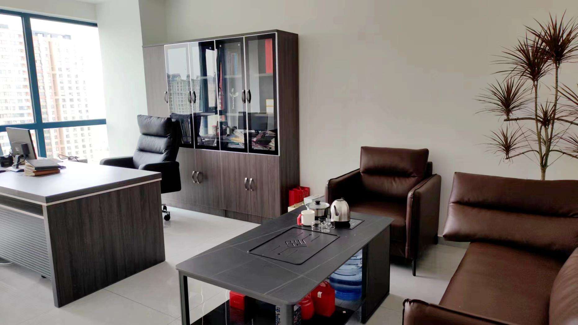 black long sleeve infant bodysuit