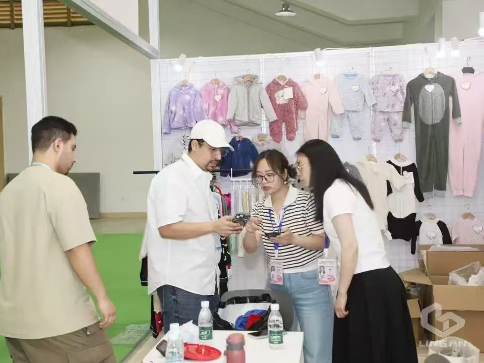 wholesale childrens clothing manufacturers