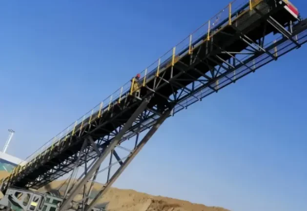 Comprehensive Guide to Bulk Material Handling Conveyor Systems