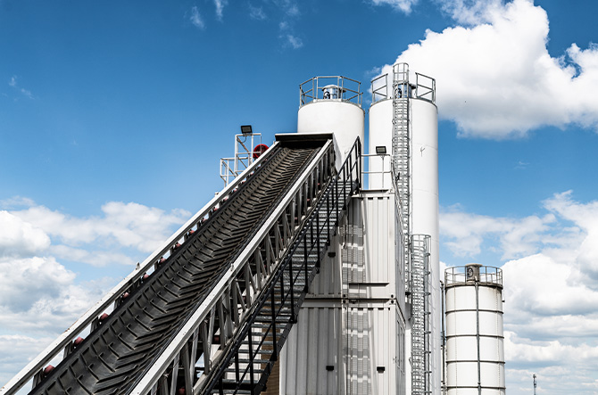 Quelles sont les pièces d'un convoyeur à chaîne?