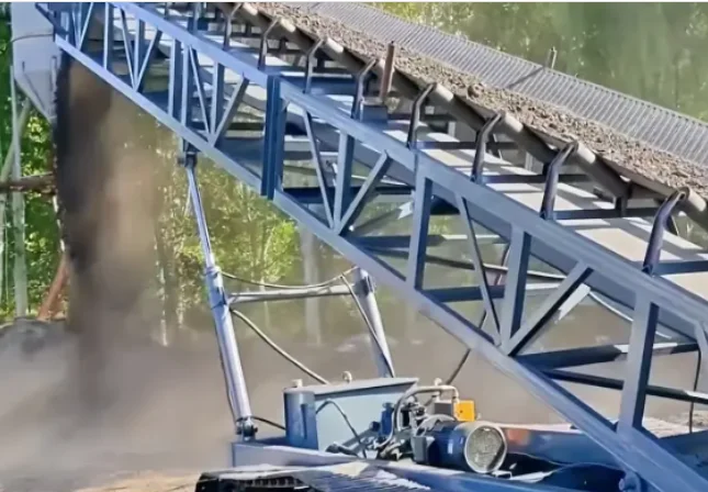 Understanding Corrugated Sidewall Conveyor Systems for Efficient Material Handling