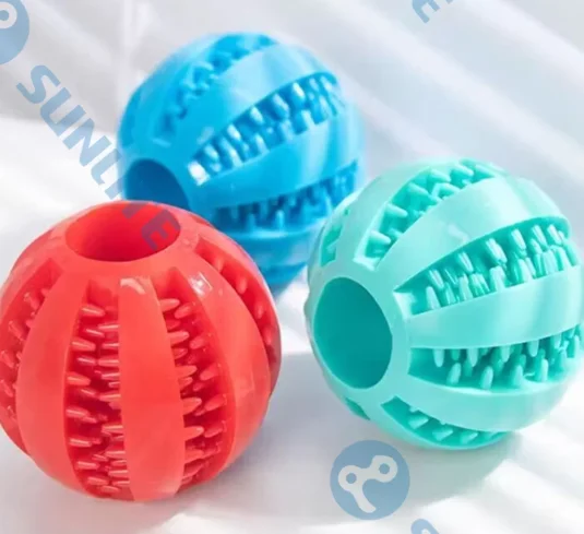 Choosing the Safest Rubber Chew Toys for Dogs: A Guide to Intelligent Play and Lasting Health