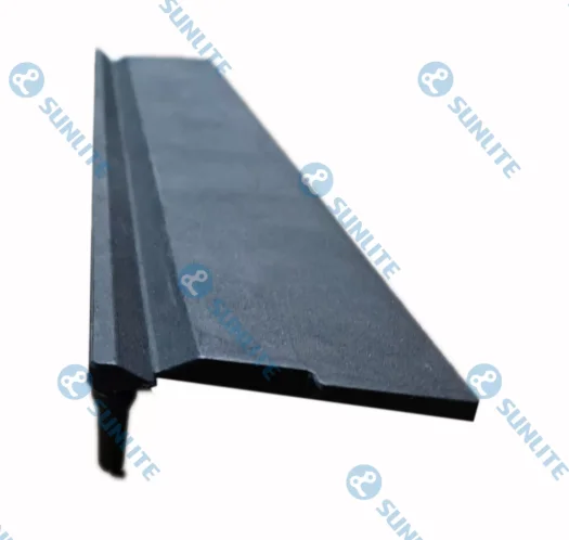 Rubber Wiper Strips Endure Heavy Cycles