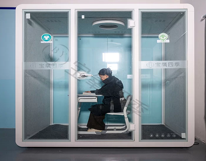 Buồng oxy thủy tinh kiểu học