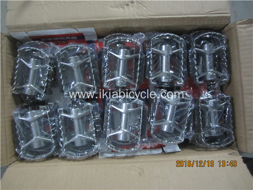 Road Bike Pedal with Cleats