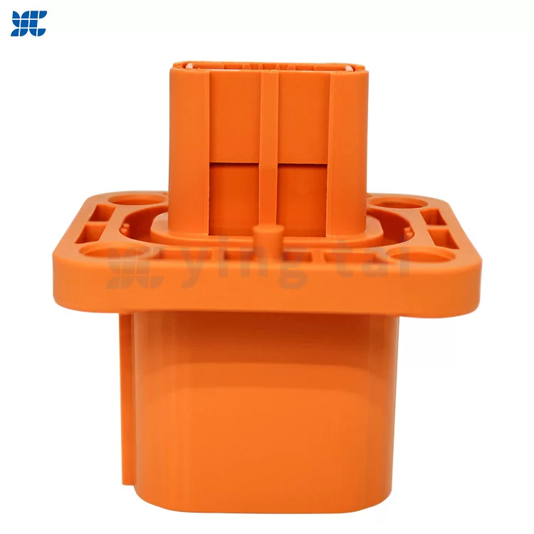 Small car waterproof plastic connector Injection molded connectors for new energy vehicles Insulated plastic connectors for current wires ﻿