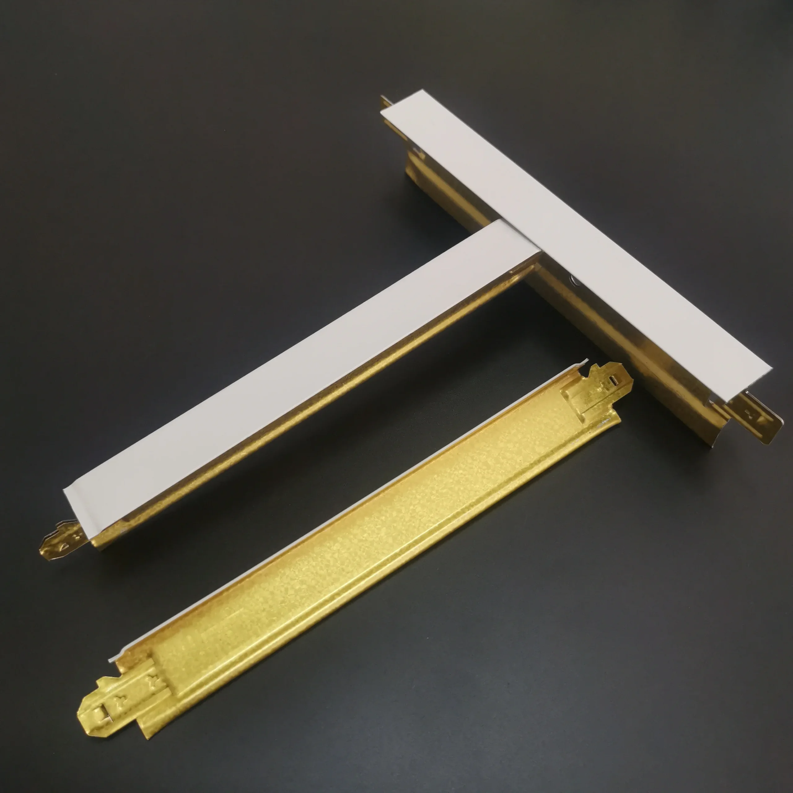 Universal 15/16&Prime; Exposed Grid Suspended Ceiling System Kit | 2&times;2 & 2&times;4 Tiles