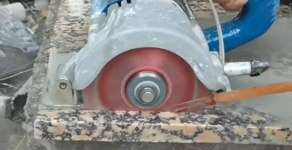 CUTTING GRANITE