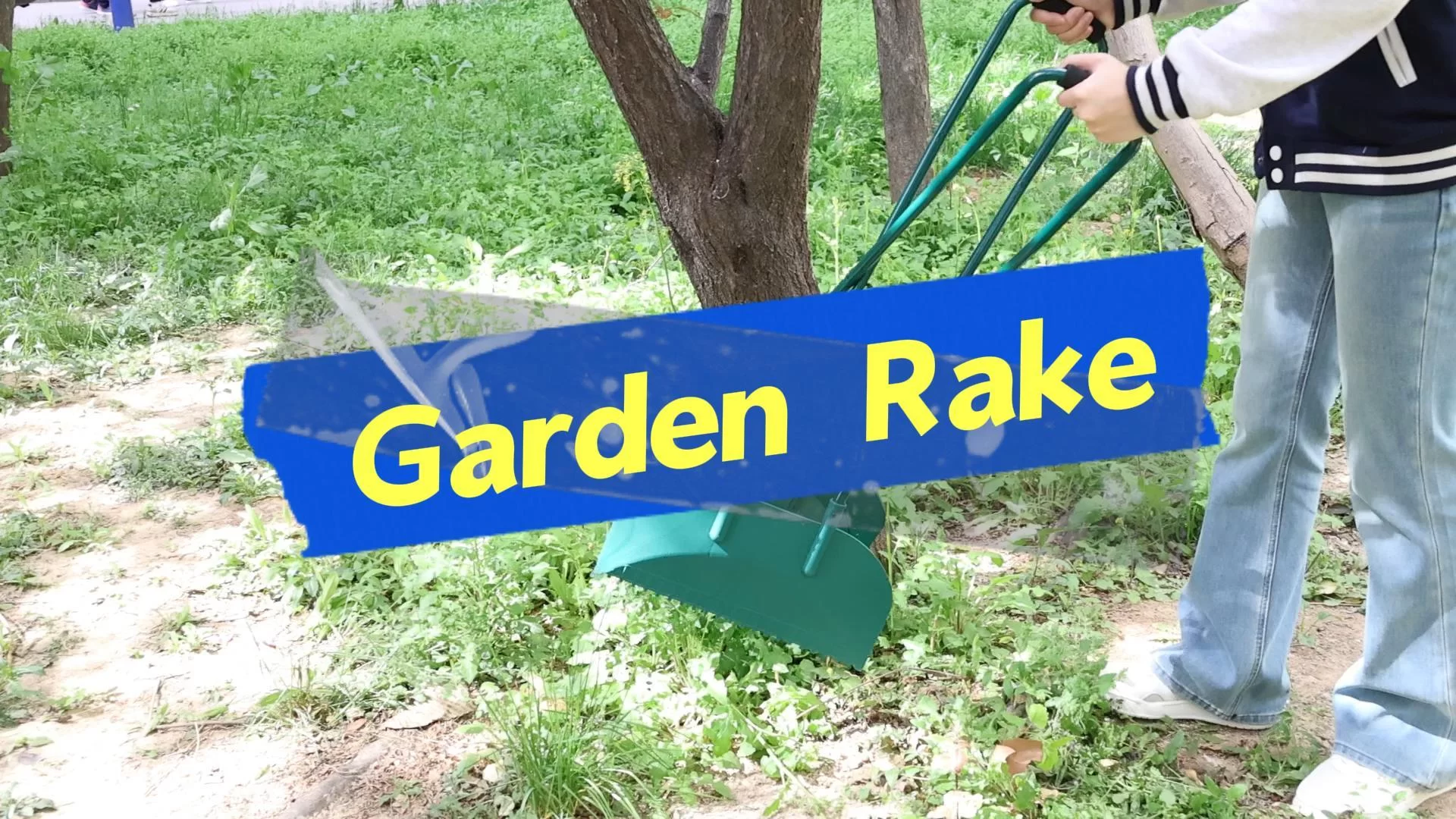 Garden Rake Hacks: Master Leaf Cleaning Like a Pro This Fall