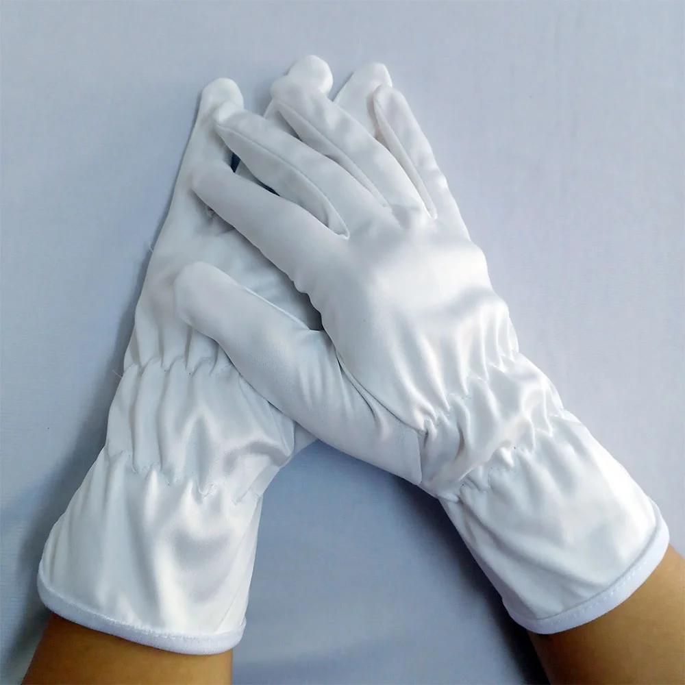 Microfiber Gloves: No Fingerprints, No Scratches