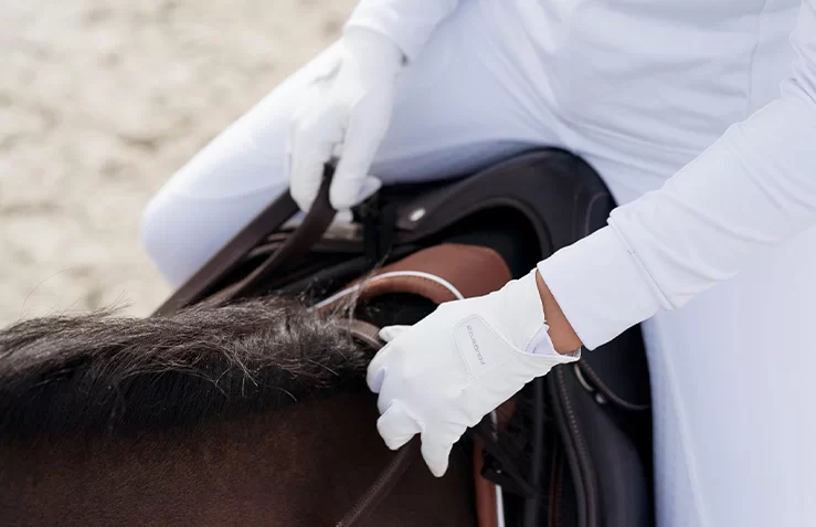 nitrile gloves manufacturer