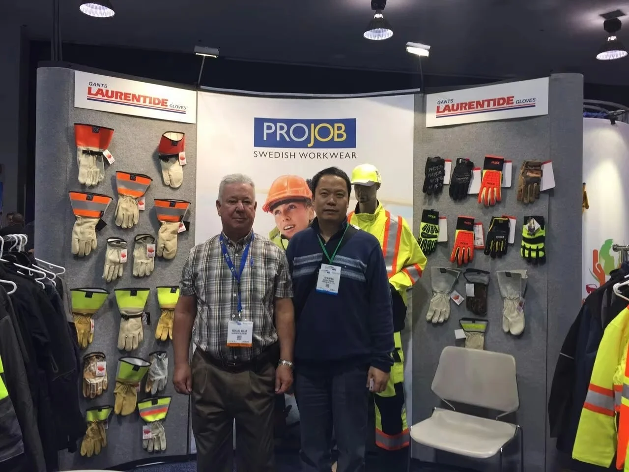 Hac076364382e409789156c6a96a9c9a28