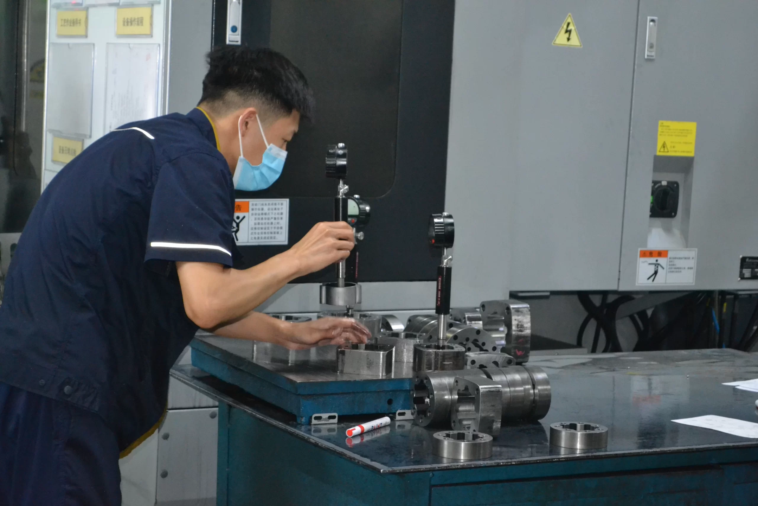 agricultural hydraulic rams