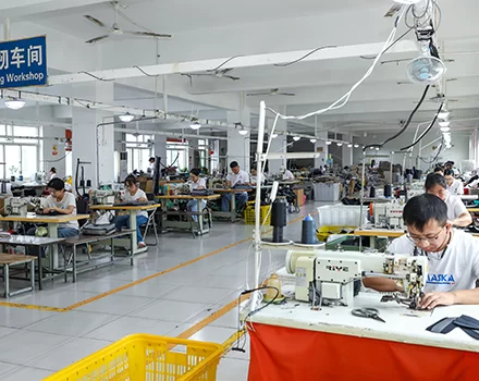 luggage manufacturers