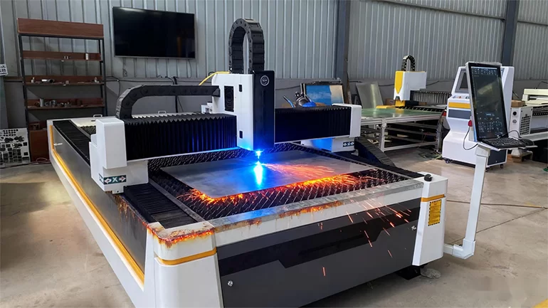 laser cutting machine