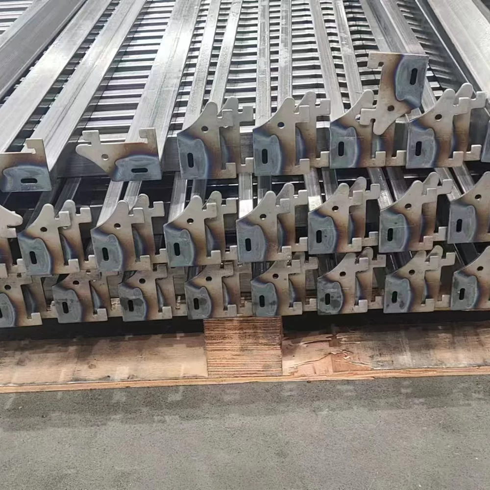 Welding Machine For Storage Beam And Side Hook