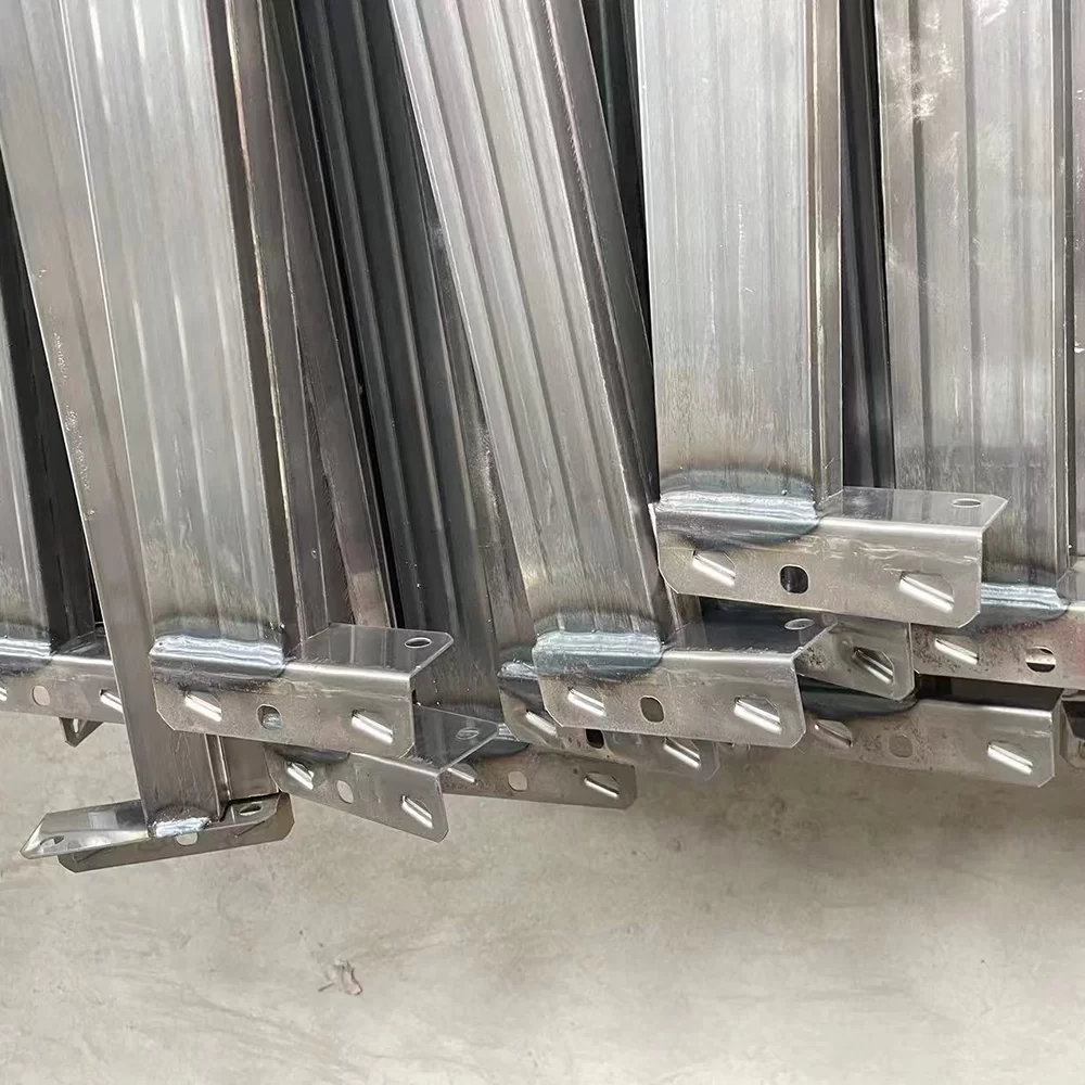 Welding Machine For Storage Beam And Side Hook