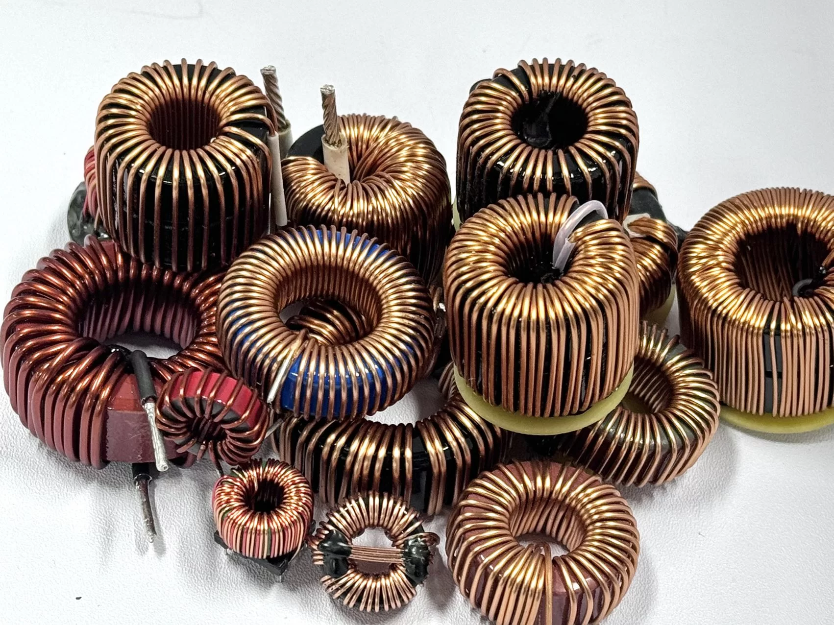 Common mode inductor