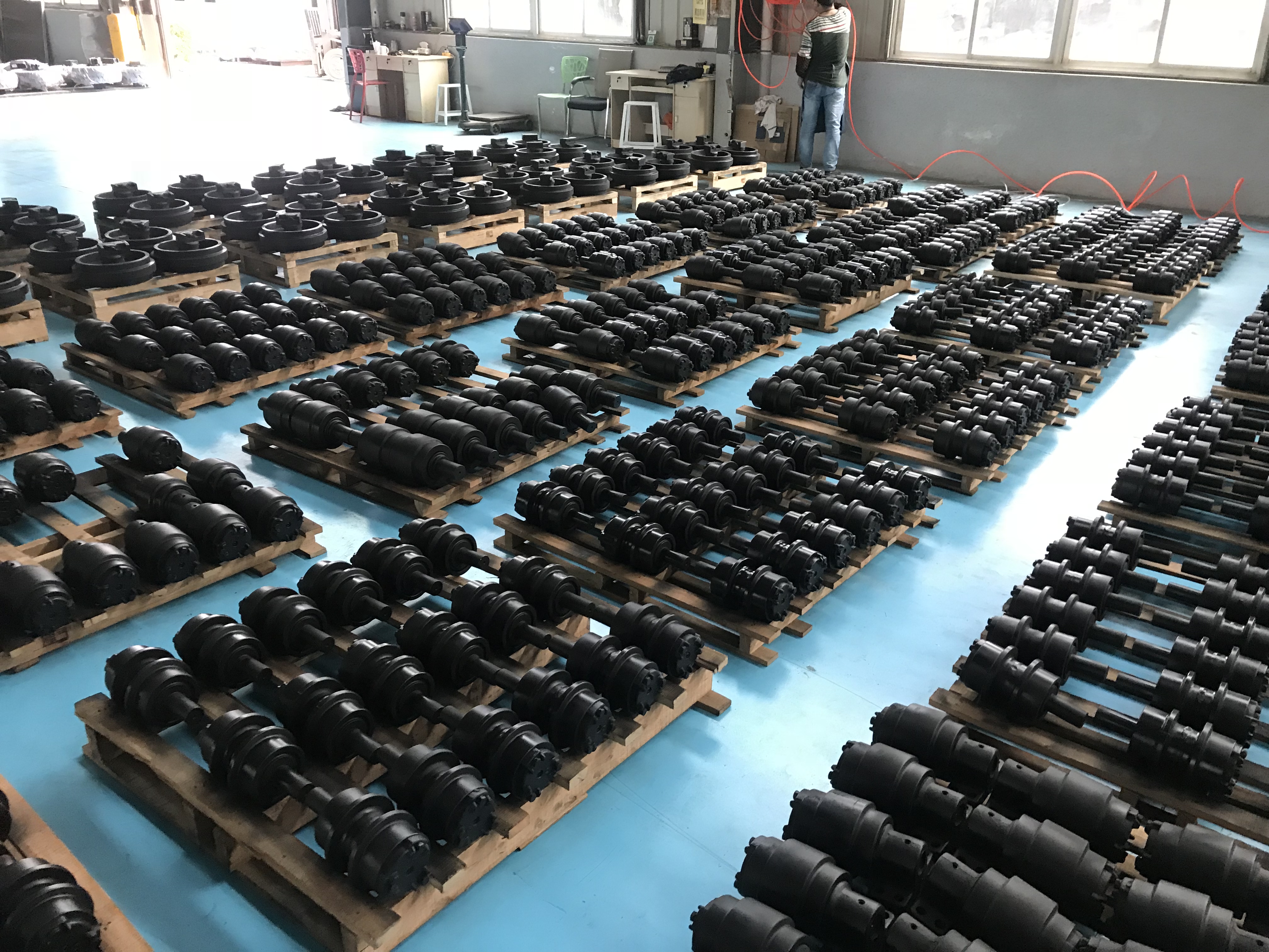 bottom track rollers