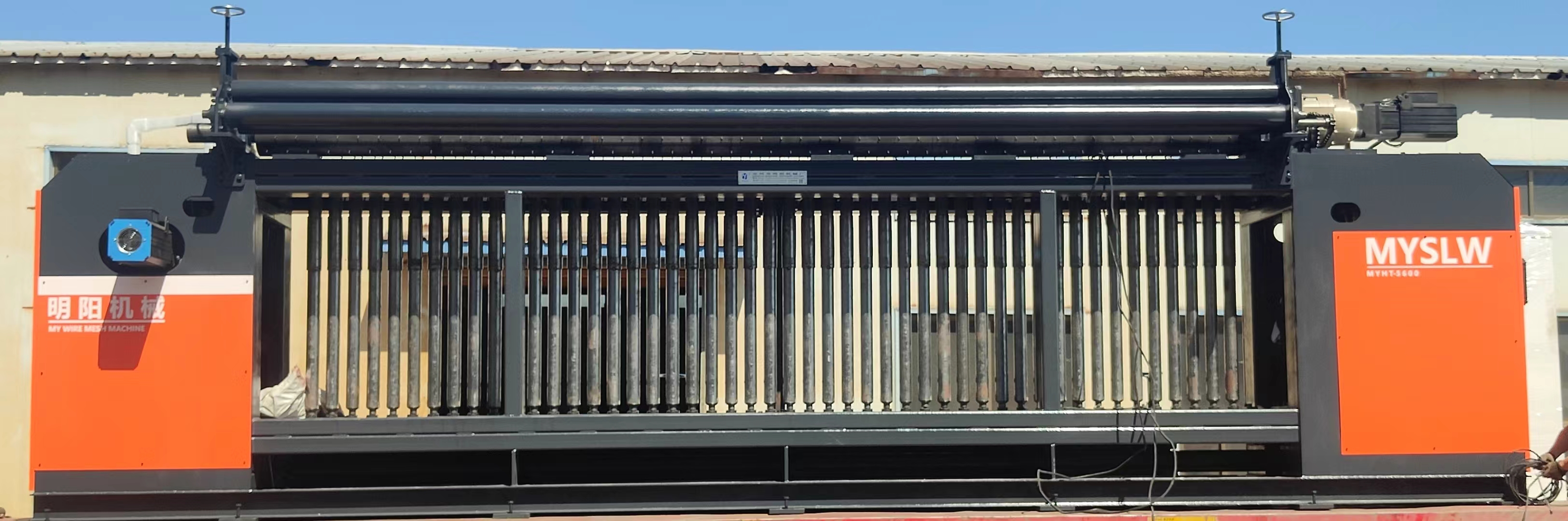 PLC heavy type gabion mesh machine delivery set sail, open a new chapter in weaving.