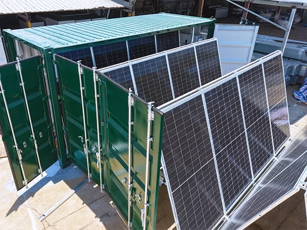green-solar-container