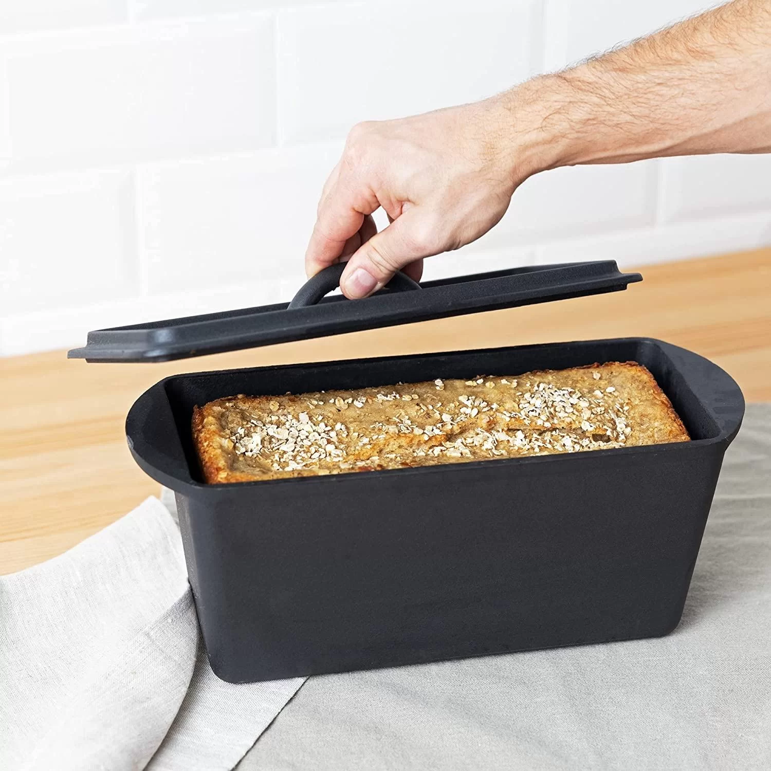 Cast Iron Bread Pan With Lid