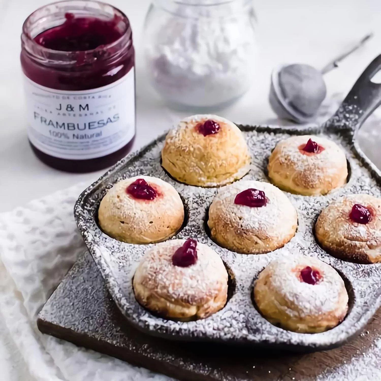 Litoželezna ponev Aebleskiver za štedilnik s stekleno ploščo