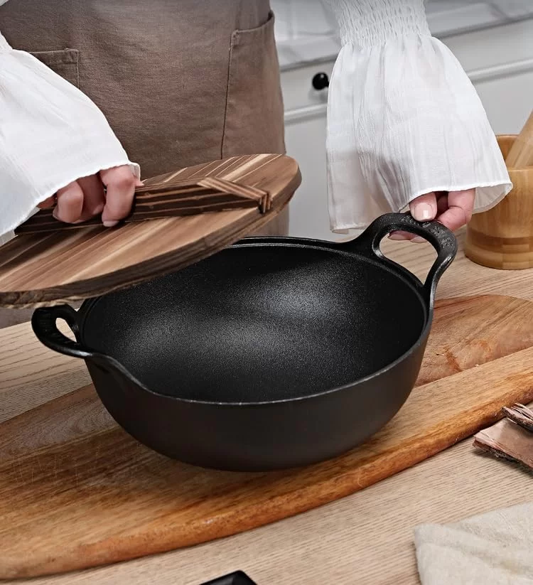 8 Inch Cast Iron Wok With Lid And Handle