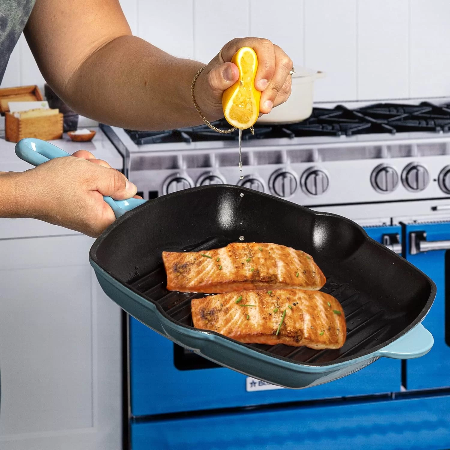 11 inch geëmailleerde gietijzeren vierkante grillpan