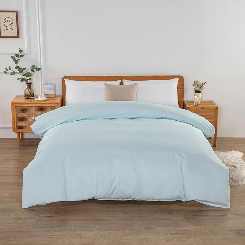 Transform Your Bedroom into a Cozy and Stylish Retreat with Our Premium Bedding Set!