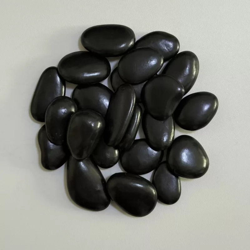 أحجام مختلفة من الحصى الطبيعية لتزيين المناظر الطبيعية في الهواء الطلق