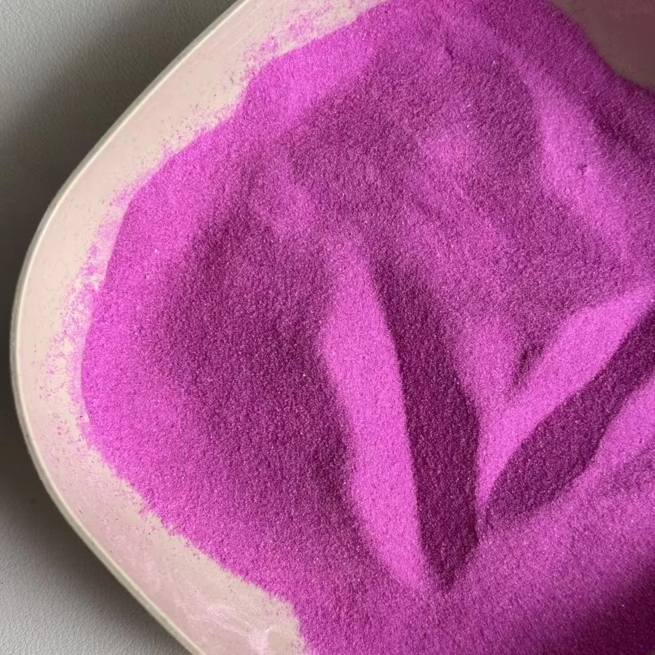 Factory Supply  Unique Dyed Color Sand  Vibrant Colors Non-Faded Eco