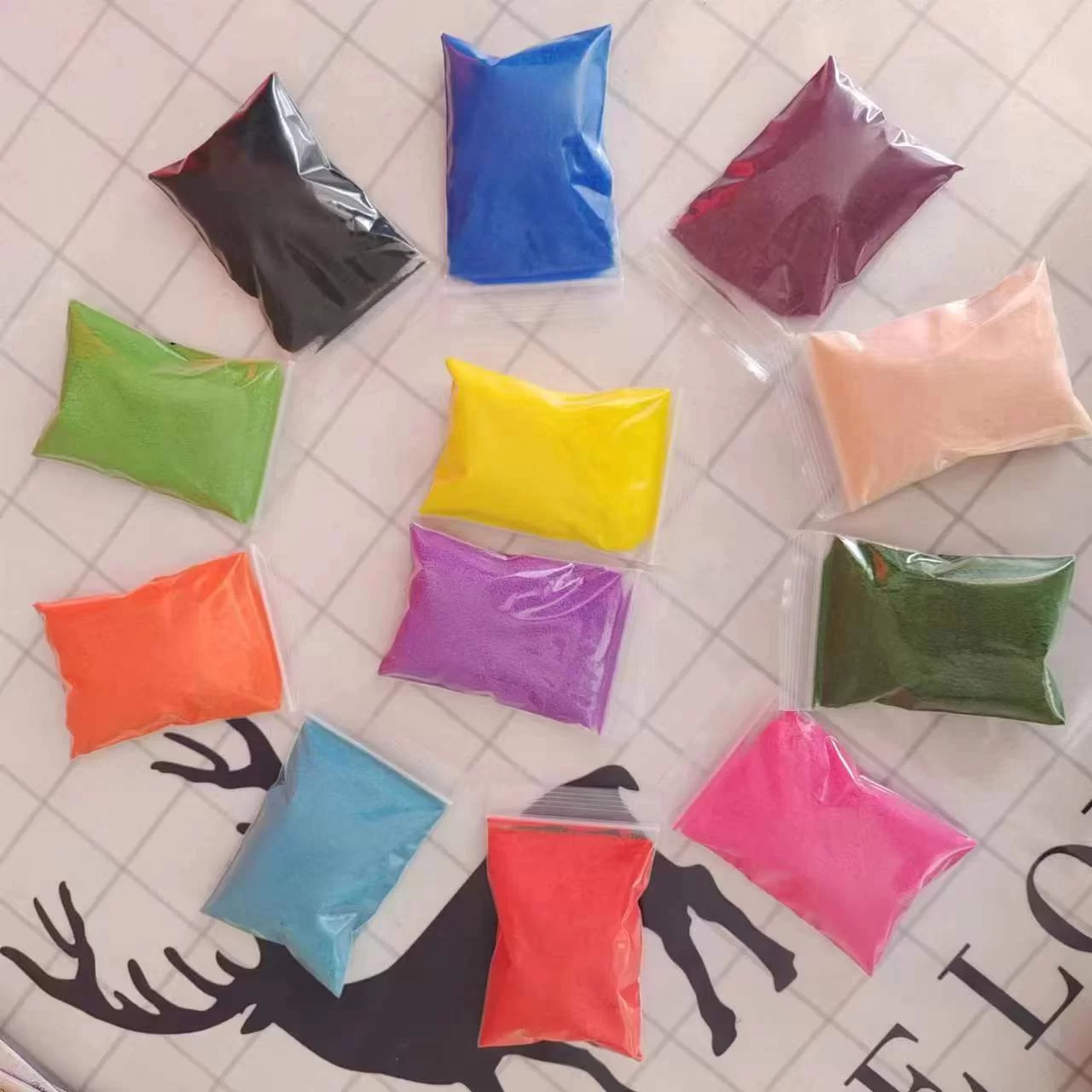 Factory Supply  Unique Dyed Color Sand  Vibrant Colors Non-Faded Eco