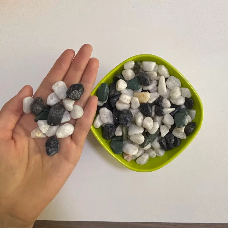 سنگریزه های طبیعی برای سنگفرش منظره و مسیرهای باغ