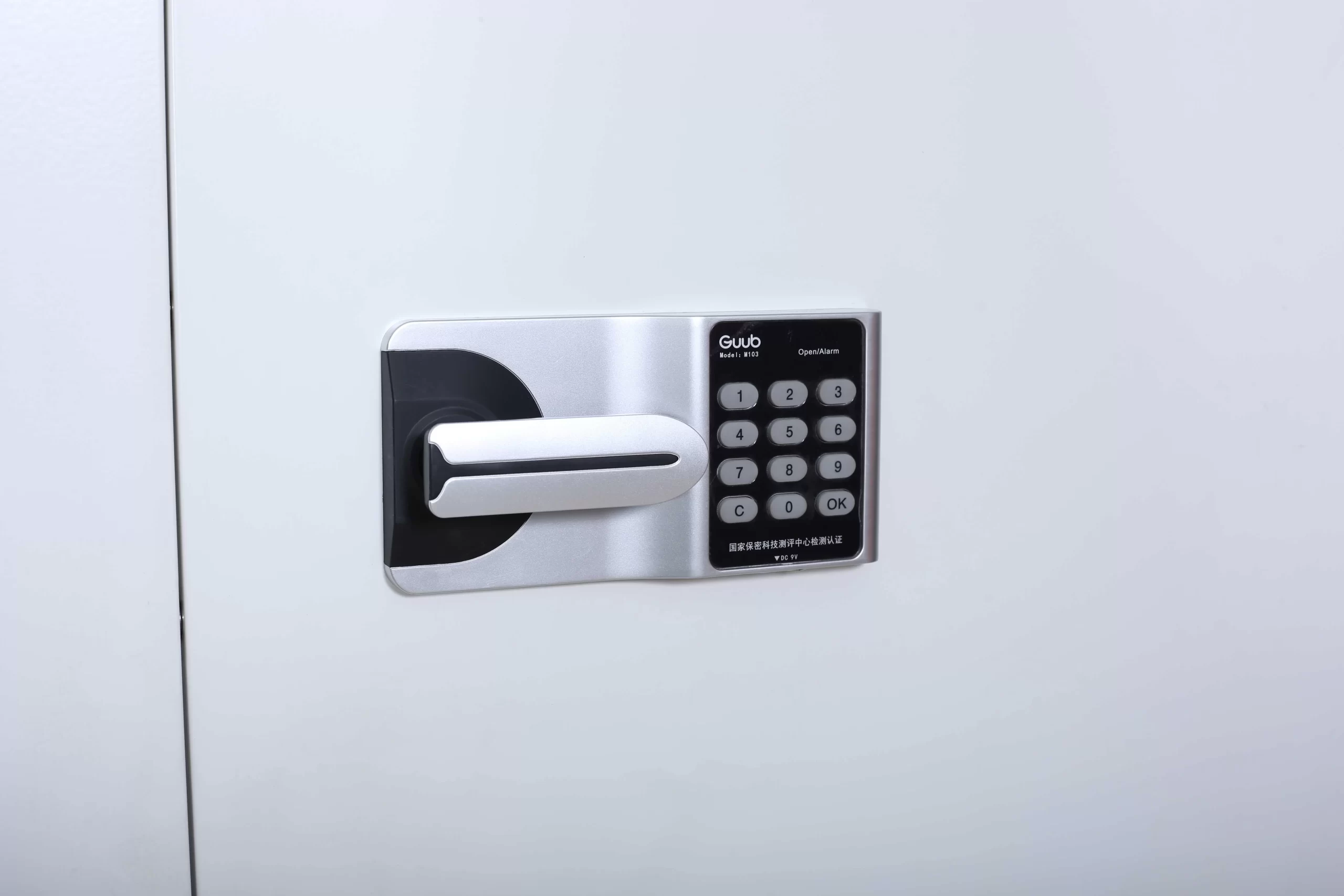4J5B7605