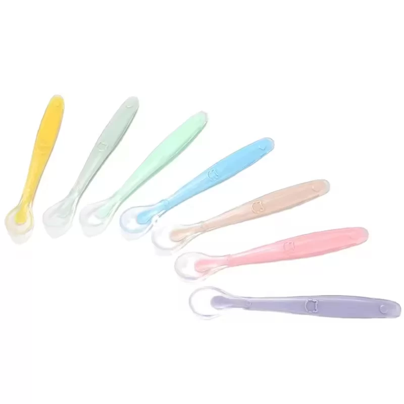 BPA  Free Portable Silicone Spoon Feeder