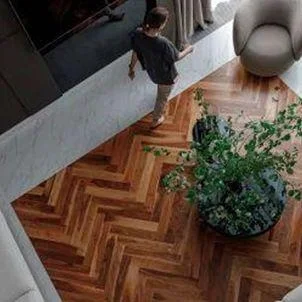 Navigating Construction Trends and the Practicalities of Oak Flooring Materials