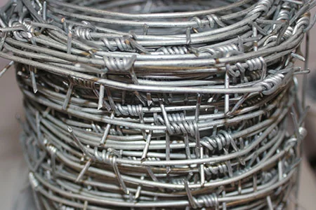 single-strand-galvanized-barbed-wire,-used-as-livestock-border-fence