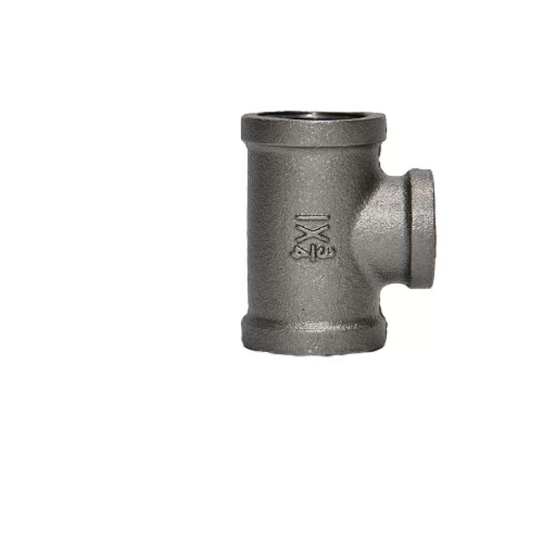 Schwarzes T-Stück aus formbarem Eisen