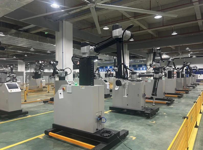 How a Cobot Palletizer Helps Reduce Labor Cost in Factories
