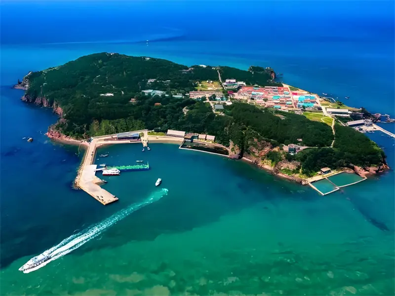 Southeast Asian Island Resort – Lone Grid Power Supply