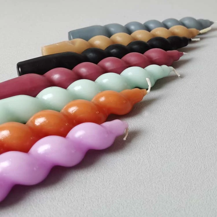 Spiralförmige Paraffinwachskerze, 7 Zoll, 2er-Pack gedrehte Kerzen aus reinem Bienenwachs für Zuhause, Meditation, Abendessen, Dekoration