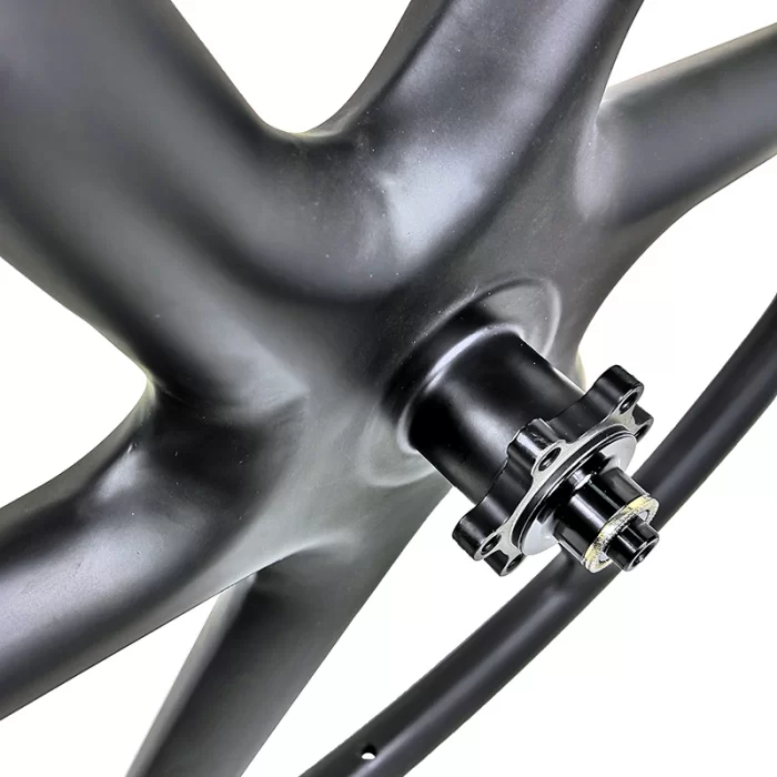 Carbon Bike Wheels for Time Trial & Triathlon: Maximizing Speed, Efficiency, and Aerodynamic Performance