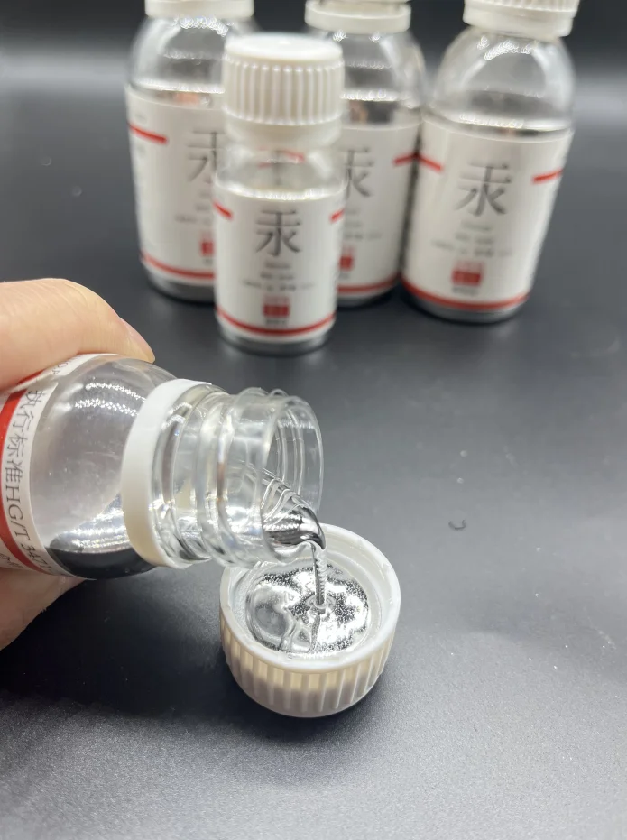 Vacuum packed elemental mercury liquid stable chemical raw material